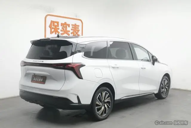 Dongfeng Fengxing Popular yachts 1.5T DCT Wave by Wave version