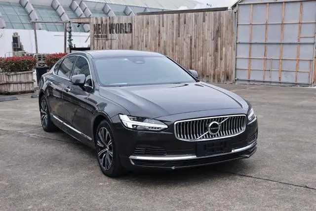 Volvo Volvo S90 PHEV Facelifted T8 E-drive hybrid Zhiyi Deluxe Edition