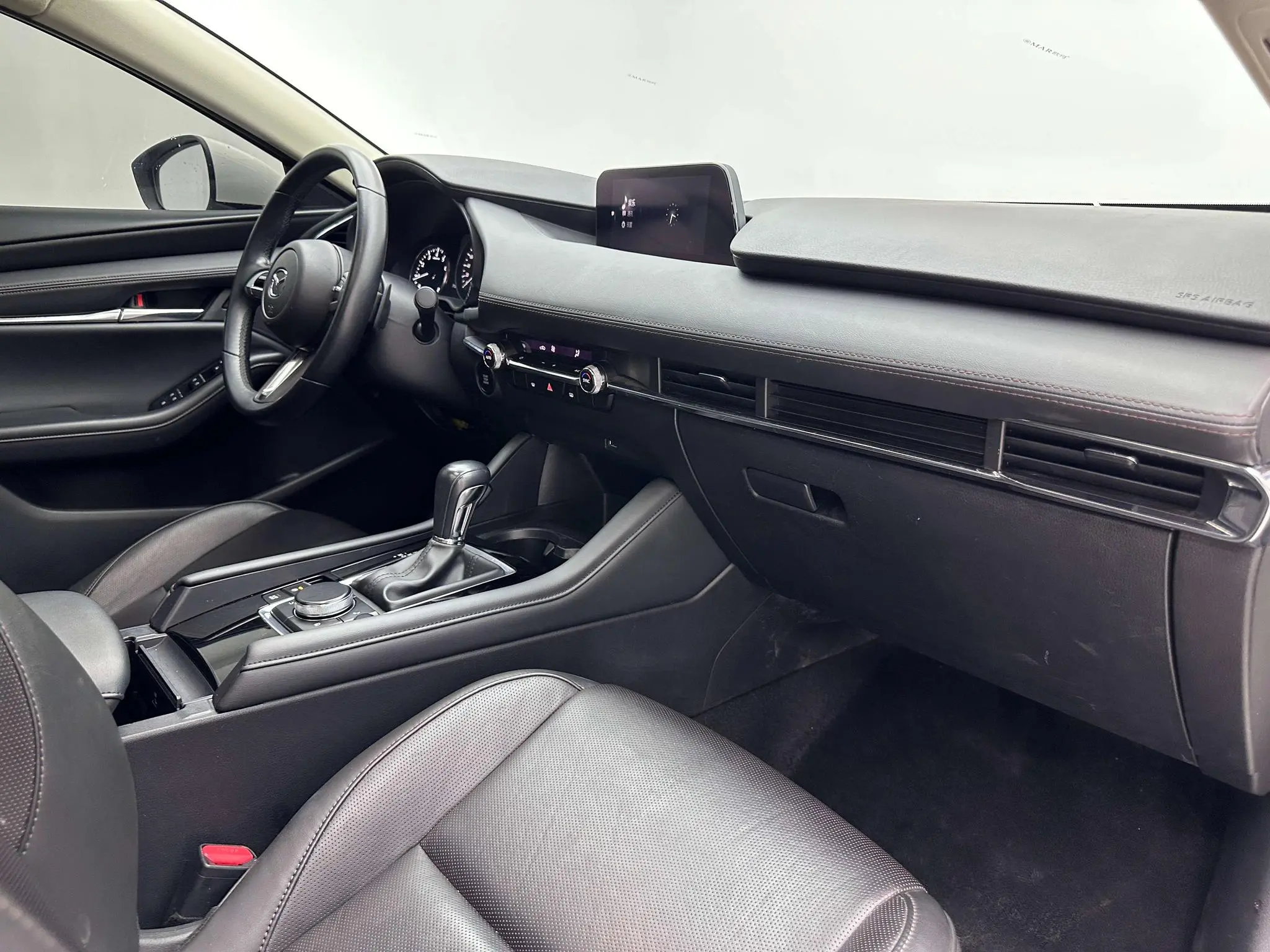 Mazda Mazda 3 Angkesaila 2.0L automatic quality dazzling version