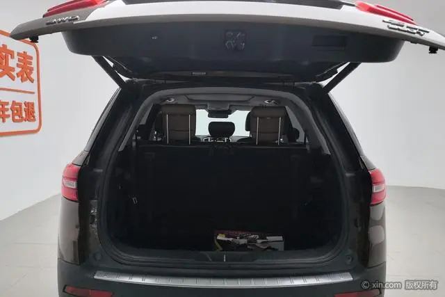 Changan Changan CS95 2.0T four-wheel drive Zhiyu Version