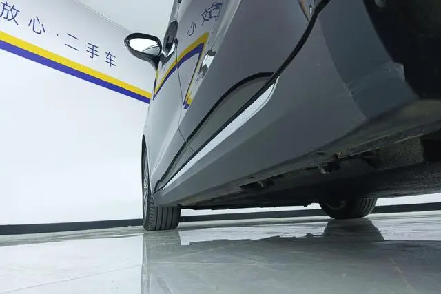 Hongqi Hongqi E-QM5 620KM PLUS version