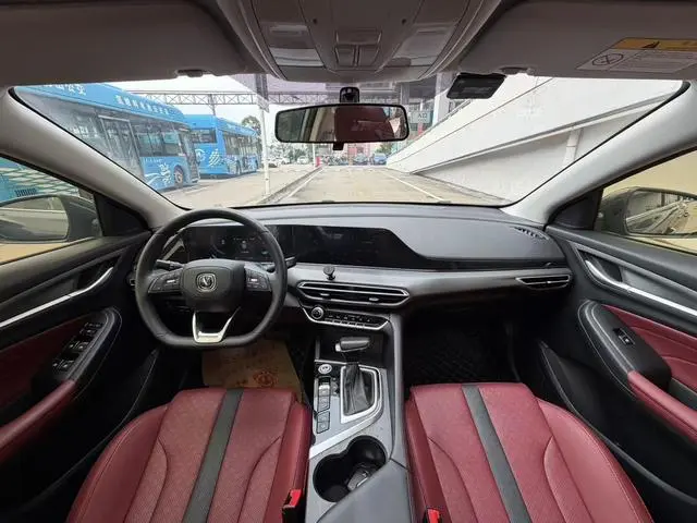 Changan Yidong PLUS Blue Whale NE 1.4T GDI DCT Premium Type