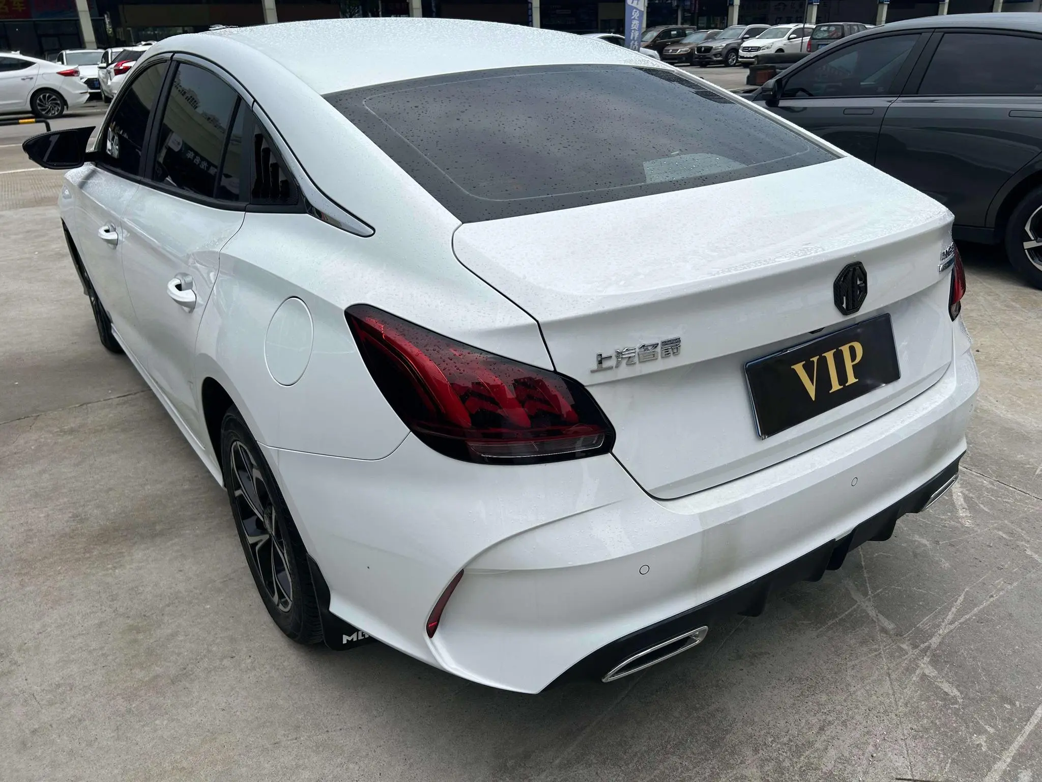 MG MG5 180DVVT CVT Youth Deluxe Edition