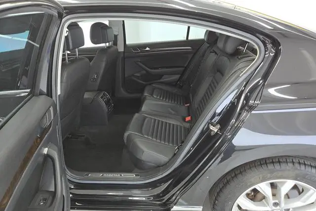 Volkswagen Magotan 330TSI DSG Luxury Country VI