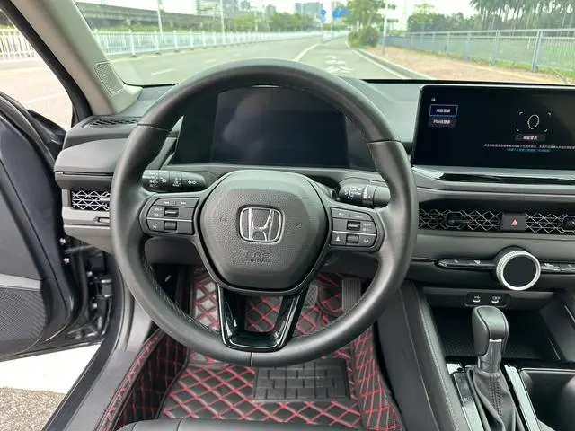 Honda Accord Rui*T Dynamic 260TURBO Smart Edition