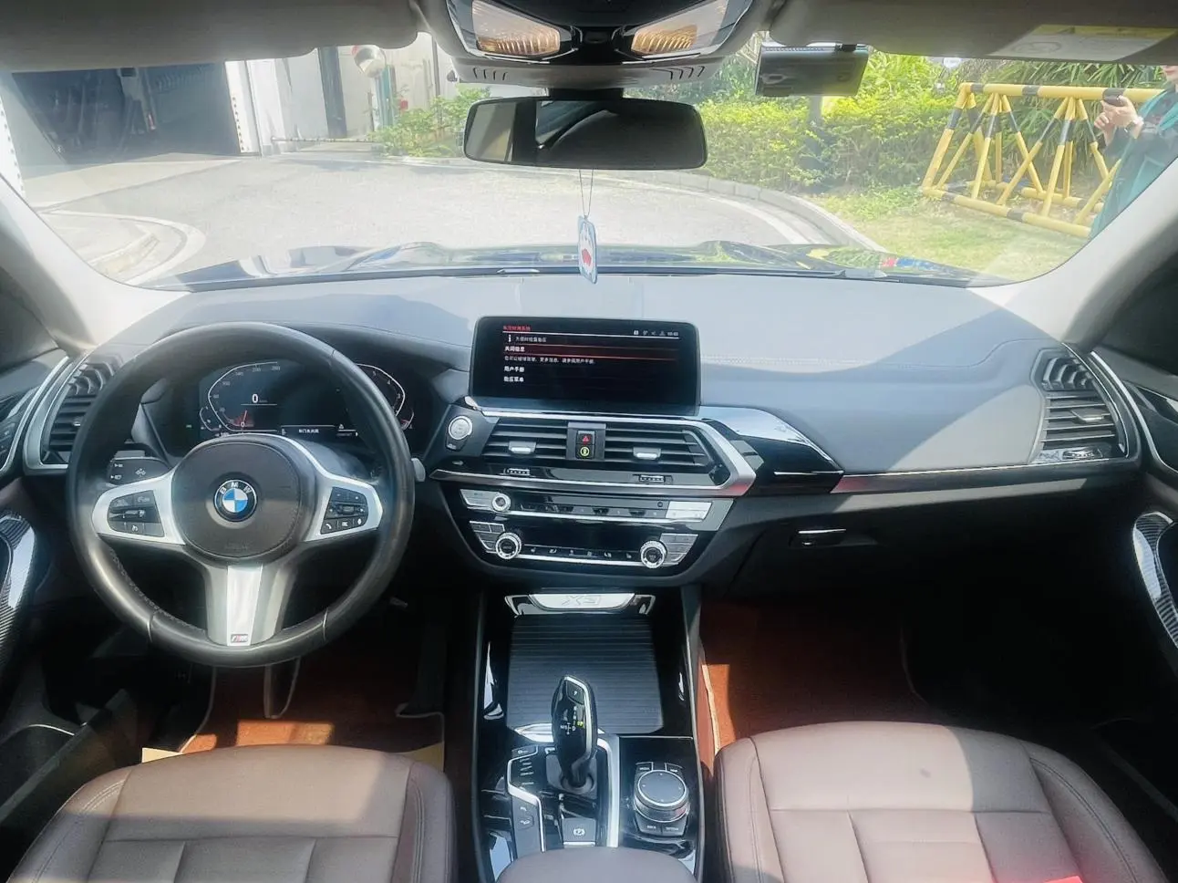 BMW BMW X3 xDrive25i M sports suit