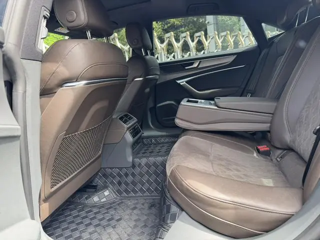 Audi Audi A7L 45 TFSI quattro S-line wind knight
