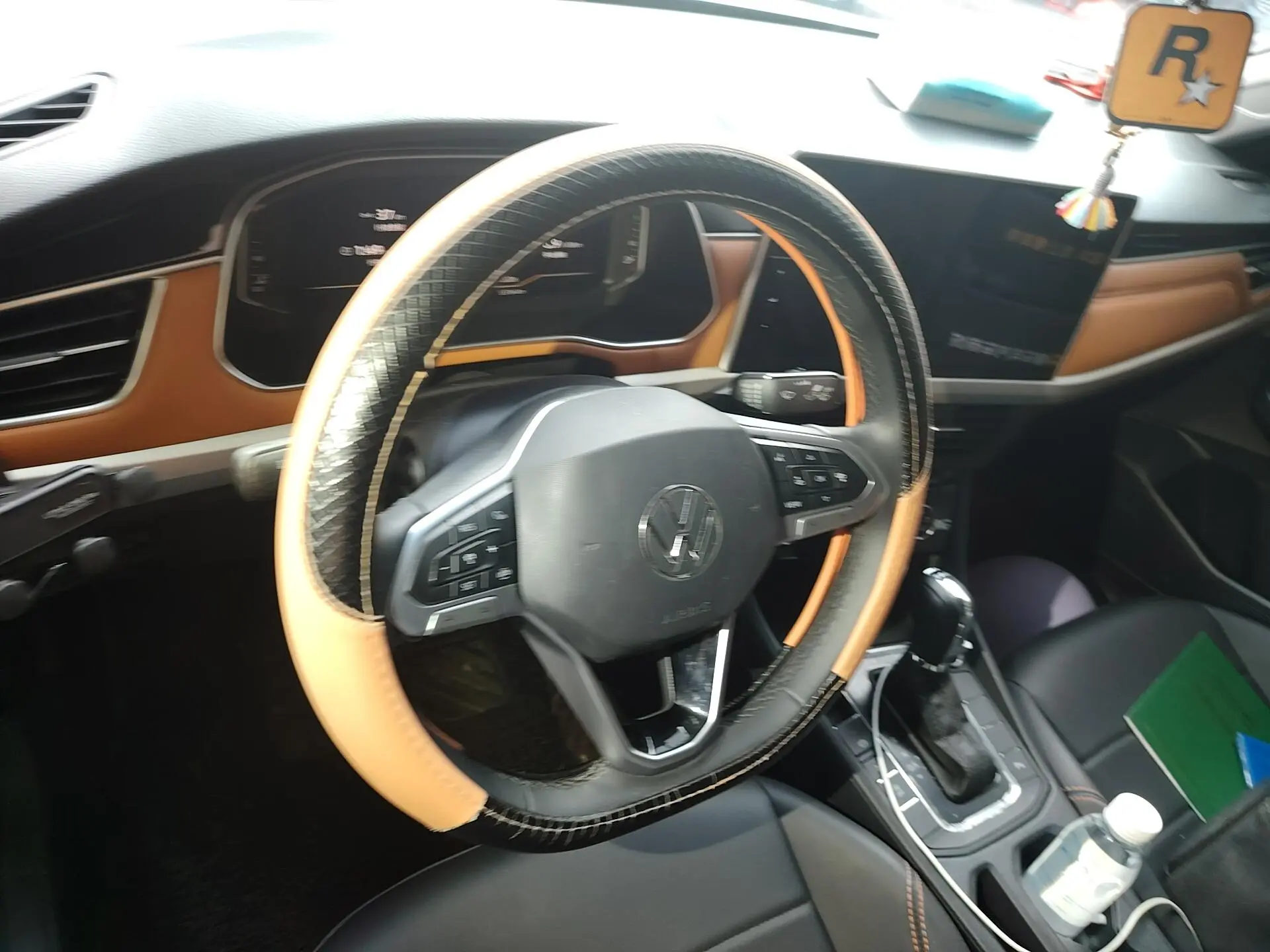 Volkswagen Bora 200TSI DSG Smart Edition
