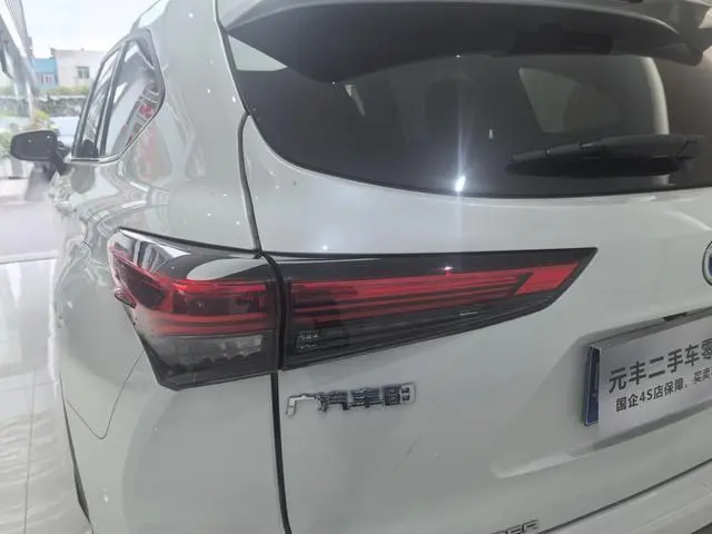 TOYOTA Highlander Dual-engine 2.5L four-wheel drive premium edition 7-seater