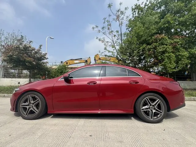 Mercedes-Benz Mercedes-Benz CLA CLA 200 four-door coupe