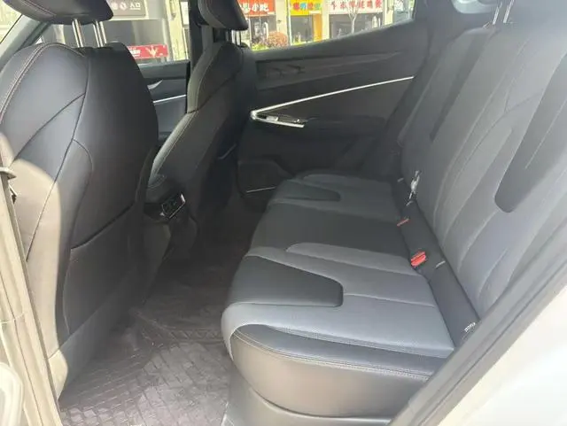 Geely Boyue 1.5TD Longteng Edition
