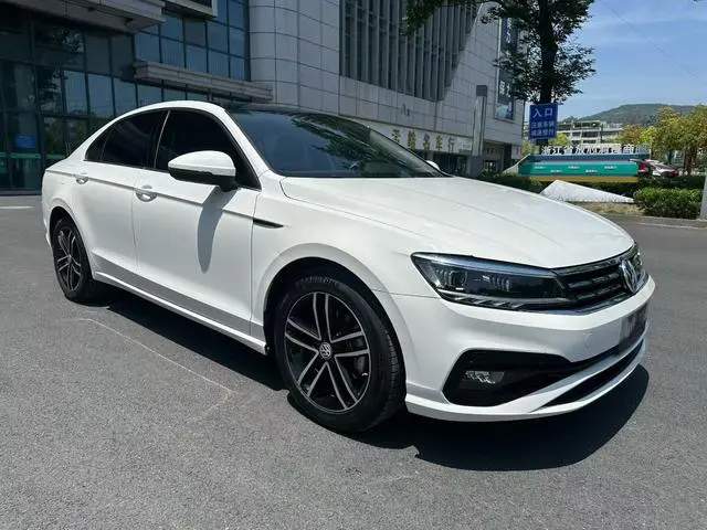 Volkswagen Lingdu 280TSI DSG Deluxe Edition Country VI