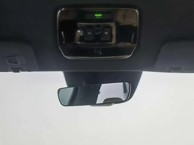 NIO NIO ES8 580KM base version six seats