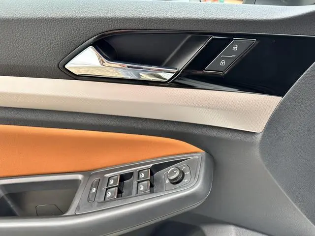 Volkswagen Bora 200TSI DSG Yuexing PRO Edition