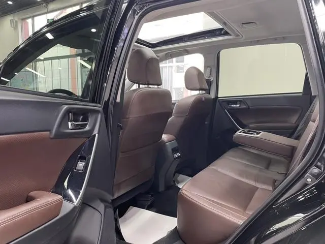 Subaru FORESTER Forester 2.5i Premium Navigation Version