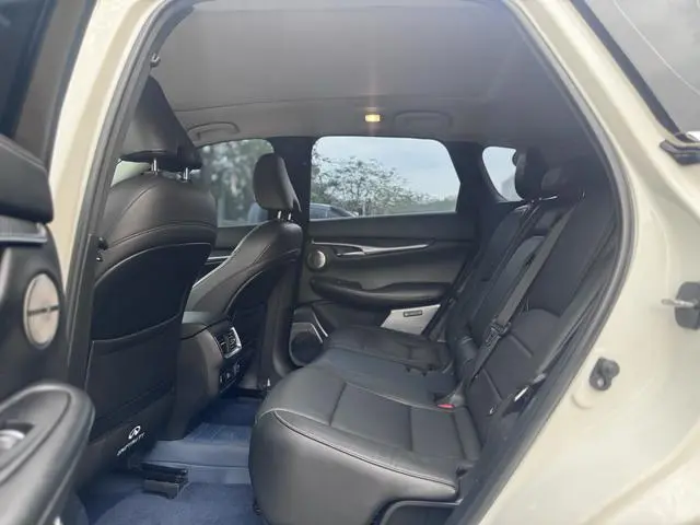 Infiniti Infiniti QX50 2.0T four-wheel drive smart version