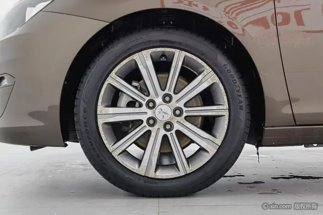 Peugeot Peugeot 408 1.6T Automatic Deluxe Edition