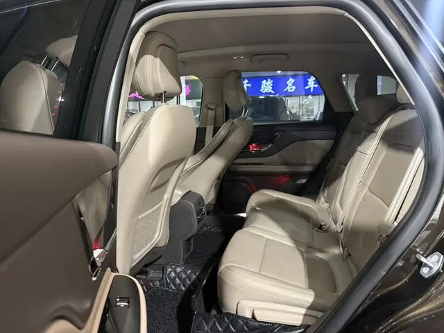 Lincoln Adventurer 2.0T four-wheel drive Zunyao Edition