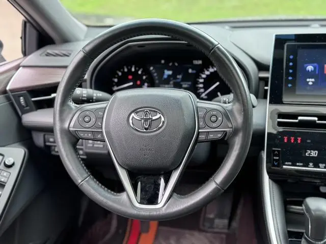 TOYOTA Asian dragon 2.0L CVT Premium Edition