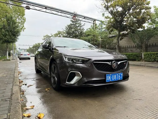 Buick Regal GS 28T Premium type