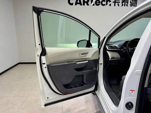 TOYOTA Grevia Smart electric hybrid dual engine 2.5L two-wheel drive comfort version