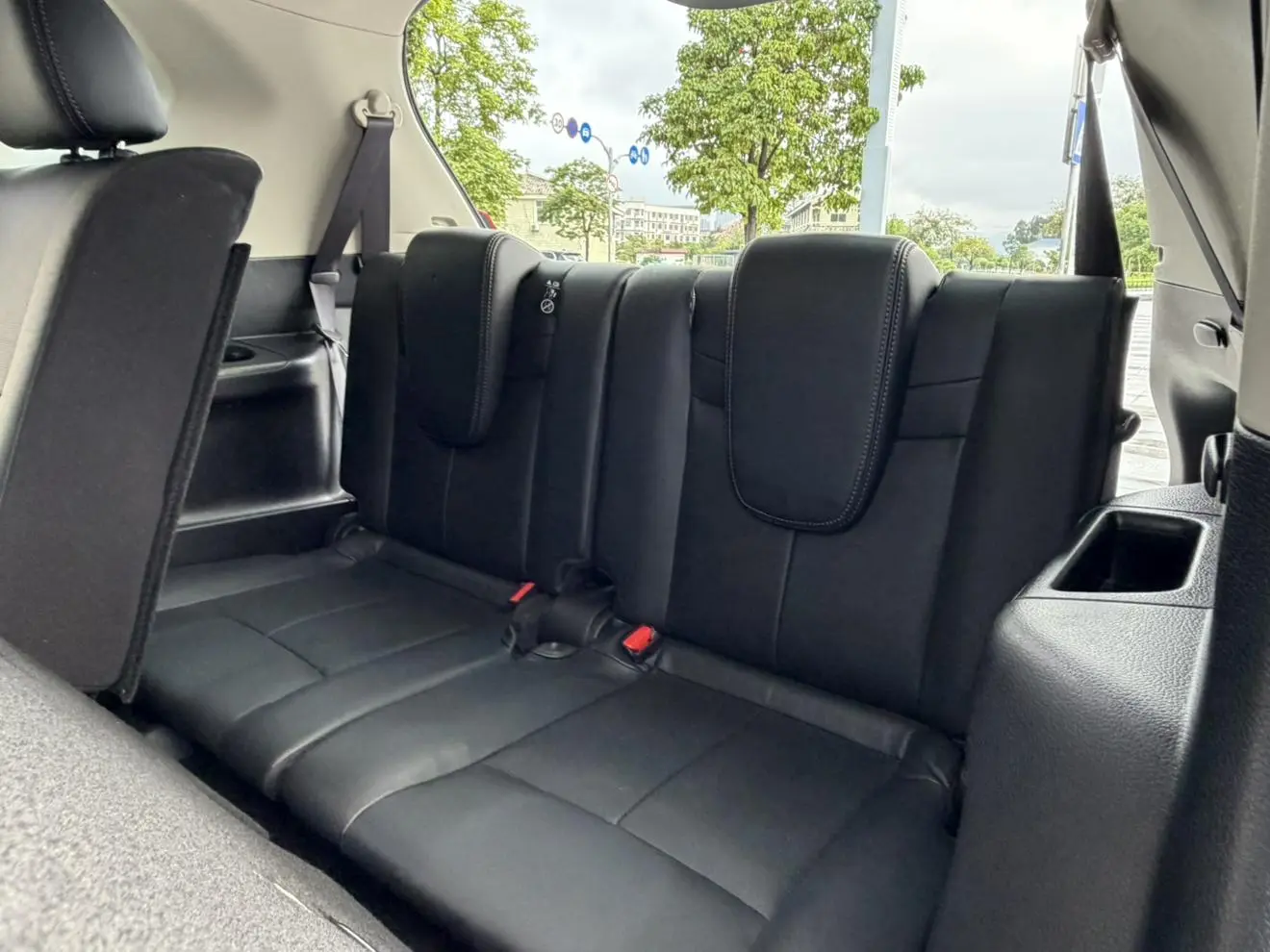 Nissan Qijun 2.0L CVT Zhilian seven-seater Comfort Edition 2WD