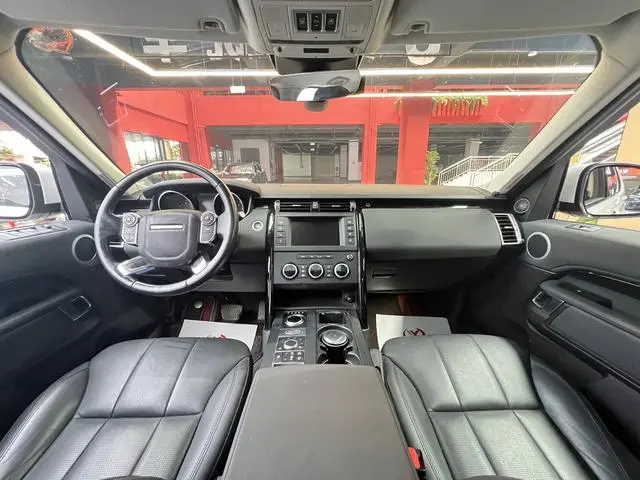Land Rover discover 3.0 V6 SE