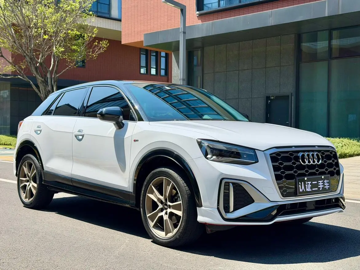 Audi Audi Q2L 35 TFSI fashion and elegant