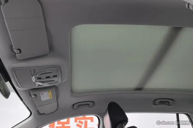 Roewe Roewe RX5 MAX 300TGI Automatic Smart Cockpit Deluxe Edition