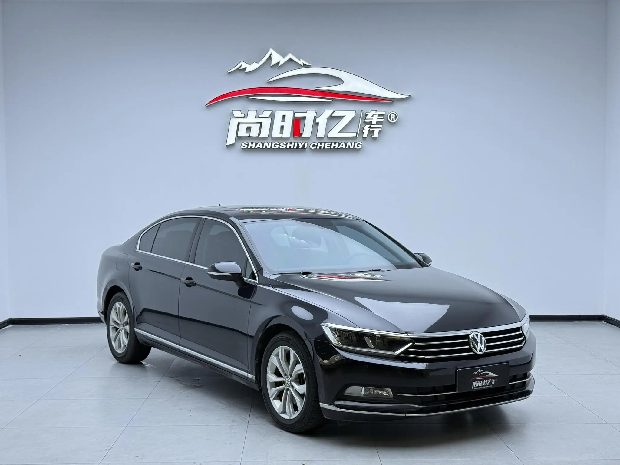 Volkswagen Magotan 330TSI DSG Luxury Country VI