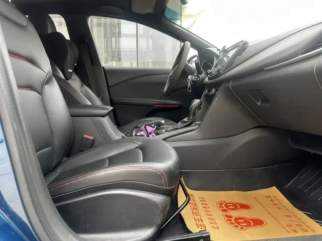 Chevrolet Cruze RS 330T Automatic Fun Version