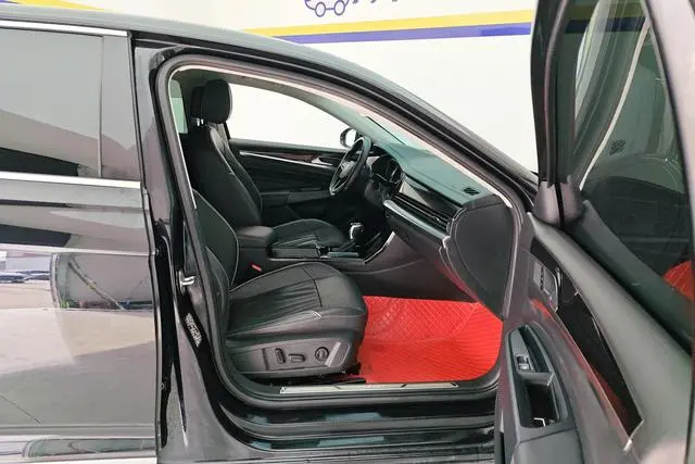 Volkswagen Passat Facelift 330TSI Starry Sky Deluxe Edition