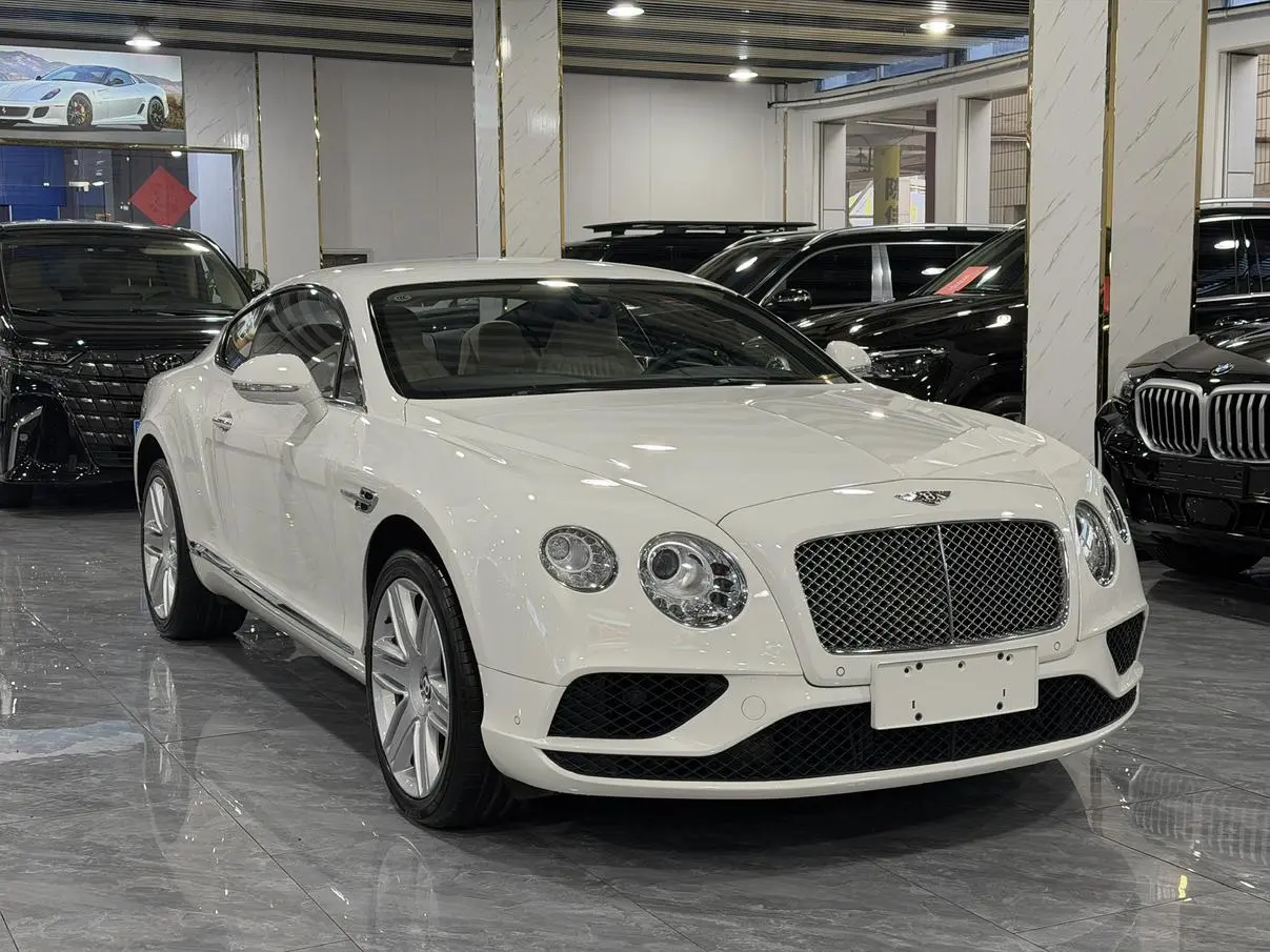 Bentley Continental 4.0T GT V8 Standard Edition