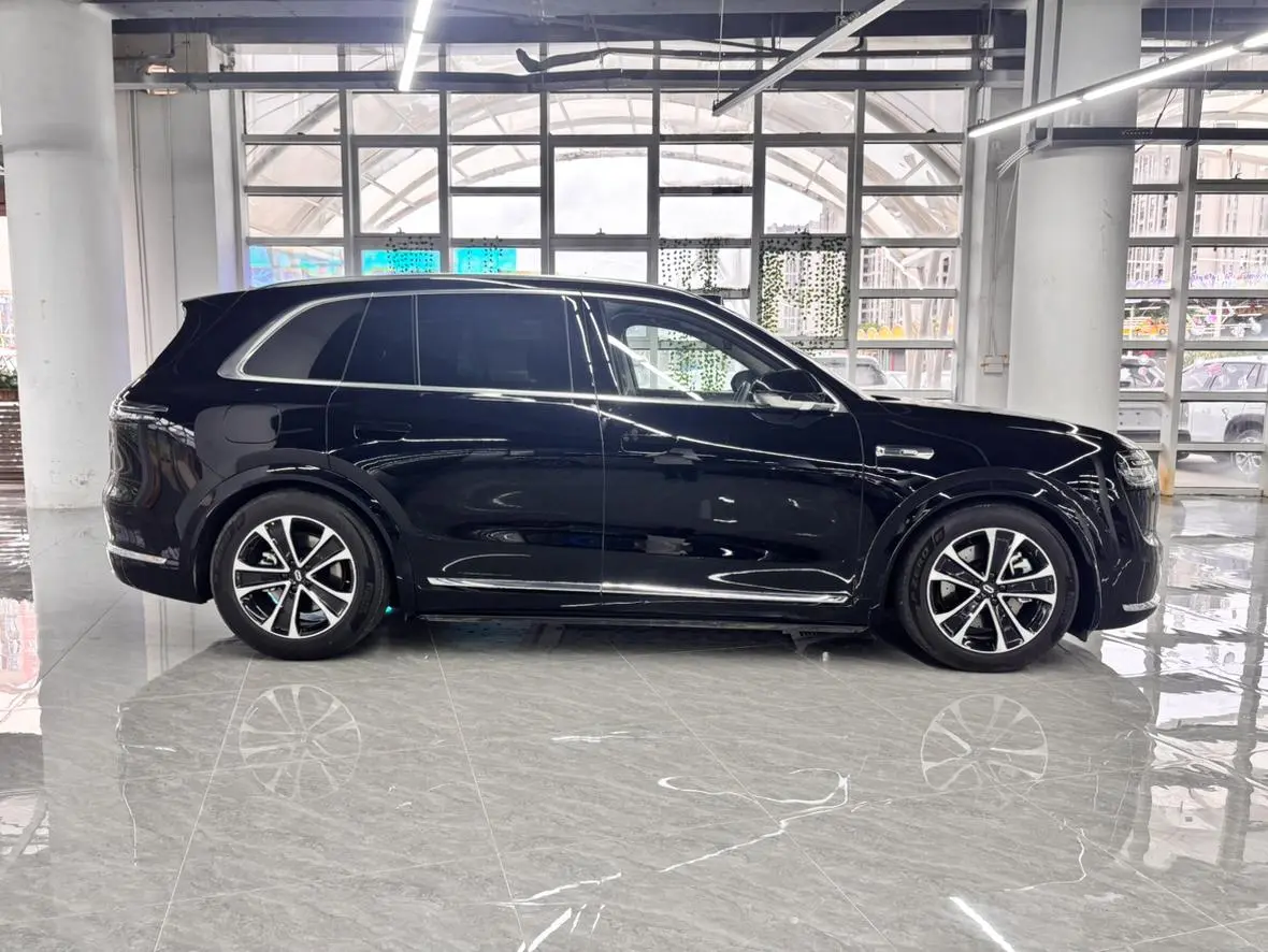AITO Ask the world M7 Extended range Ultra five-seater four-wheel drive version