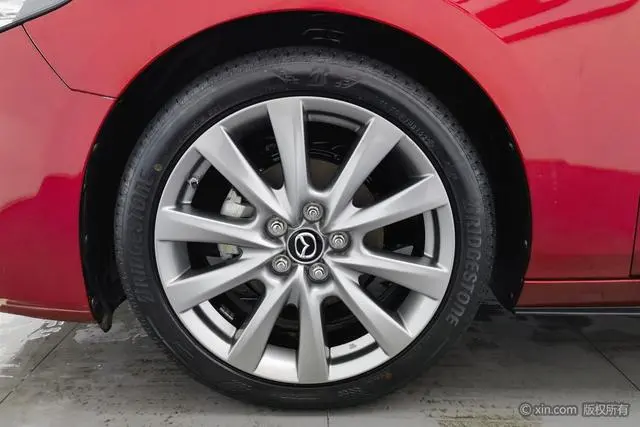 Mazda Mazda 3 Angkesaila 2.0L automatic quality dazzling version