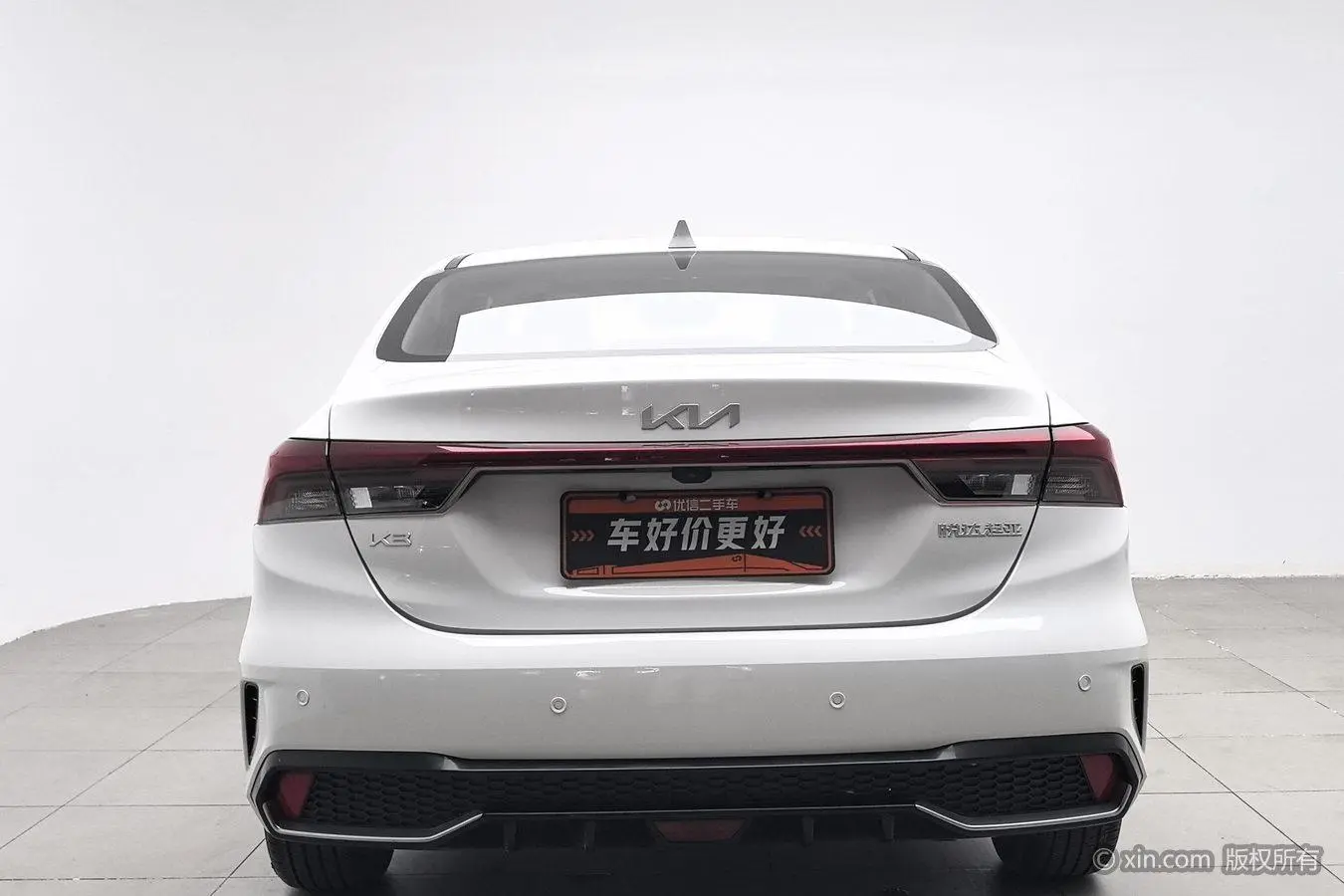 Kia Kia K3 1.5L IVT Deluxe Edition