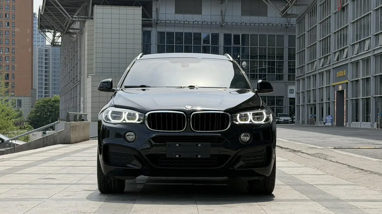 BMW BMW X6 xDrive35i M Sports Luxury