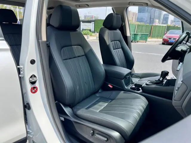 Honda Hao Ying 240TURBO CVT two-wheel drive Deluxe Edition