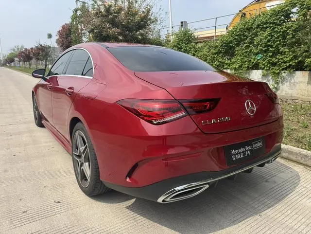Mercedes-Benz Mercedes-Benz CLA CLA 200 four-door coupe
