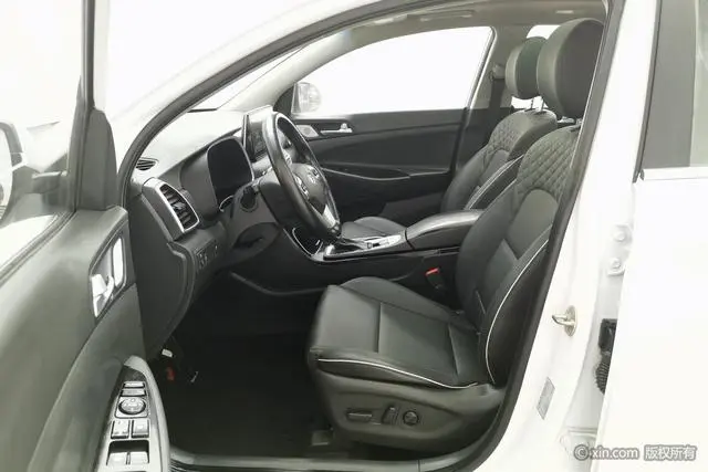 Hyundai Tucson 280TGDi dual-clutch two-wheel drive fashion version of the country V