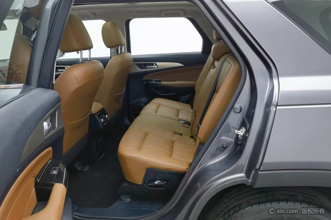 Changan Changan CS95 2.0T two-wheel drive Zhiyuan version