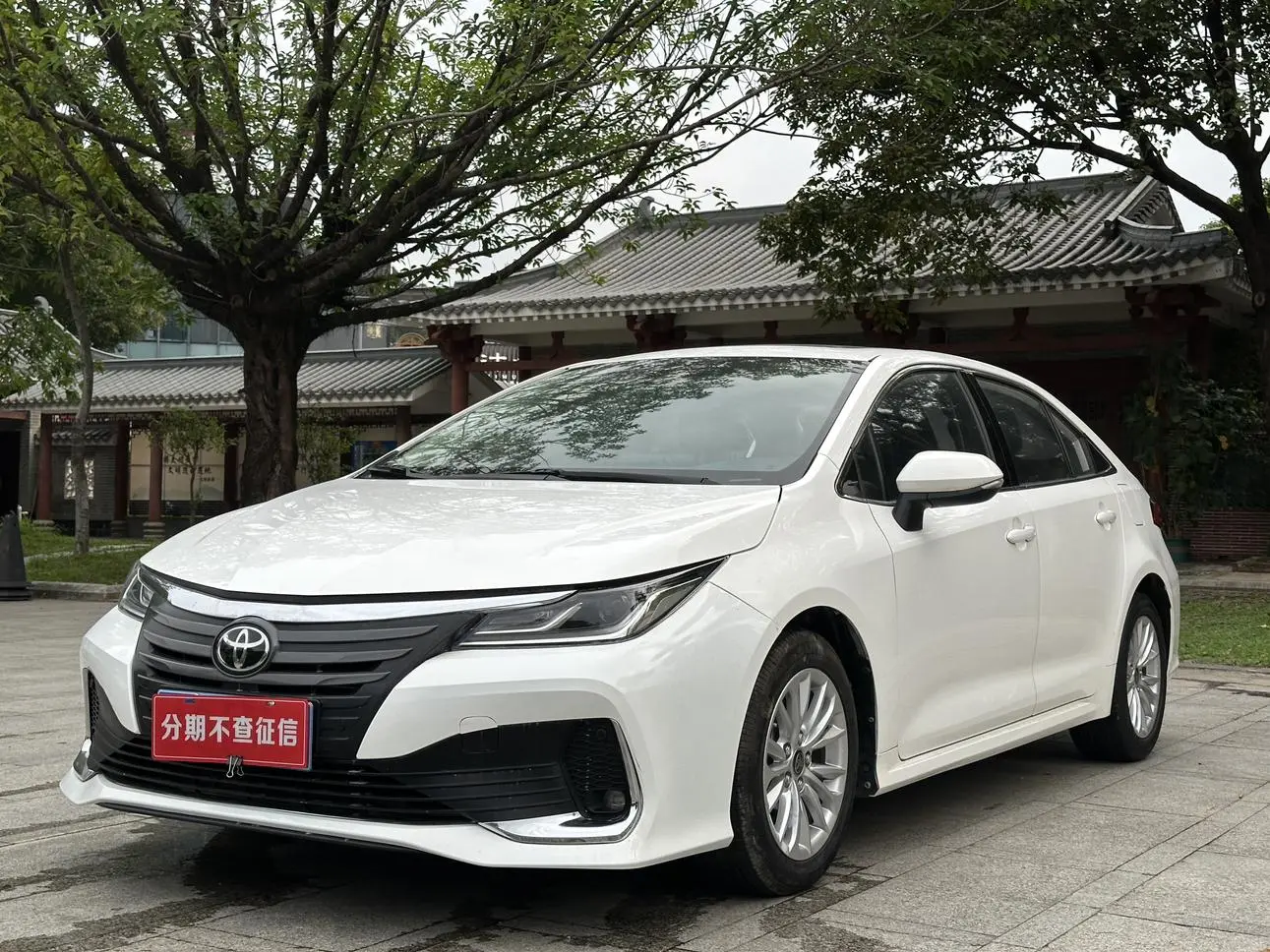 TOYOTA Asian lion 2.0L Deluxe Edition