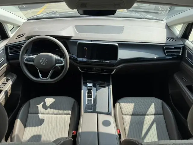 Volkswagen Weiran 330TSI Business Edition