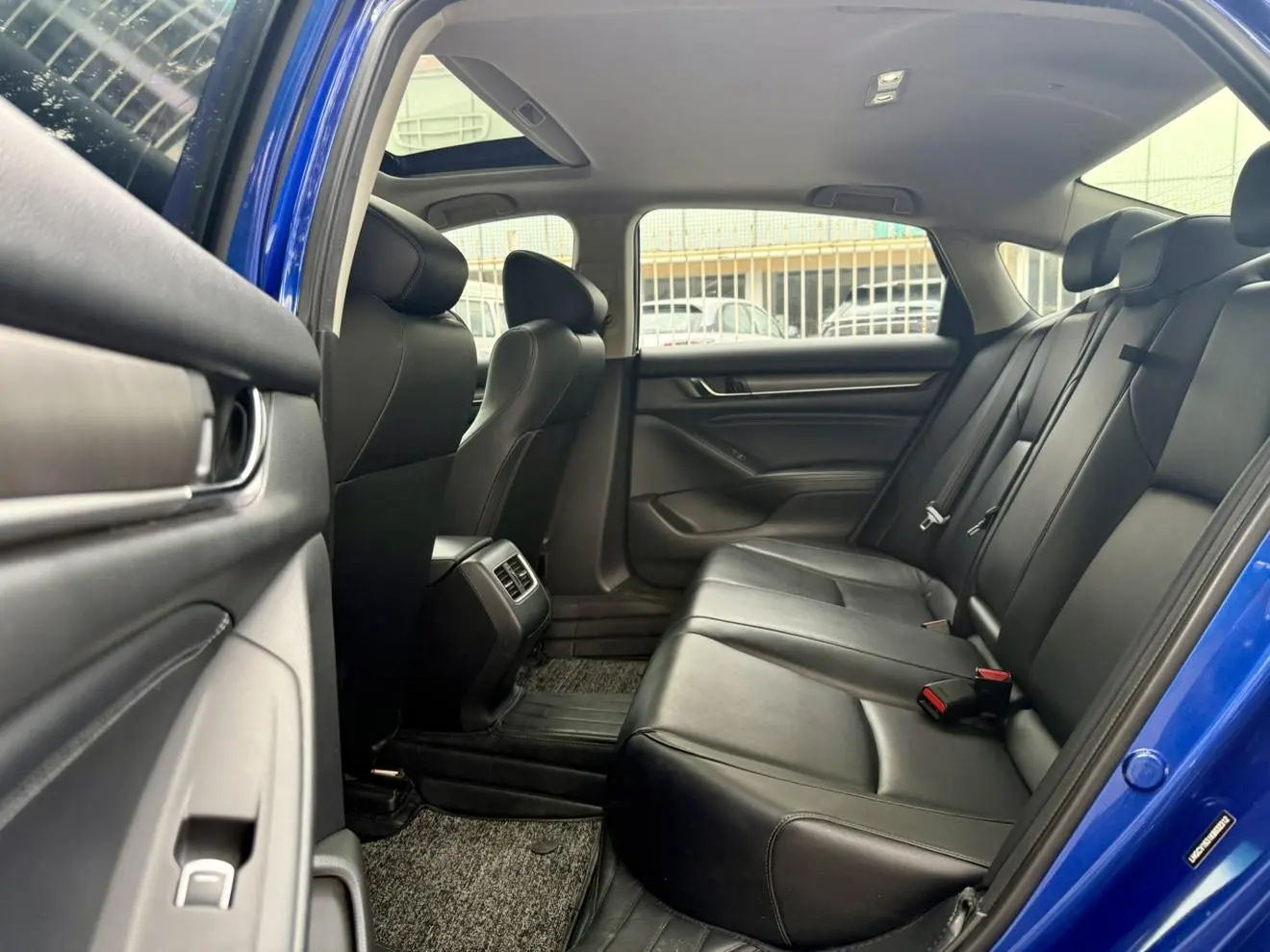 Honda Accord 230TURBO Comfort Edition Country V