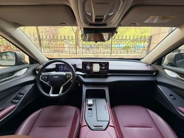 Haval Haval H6 The third generation 2.0T automatic four-wheel drive Max version