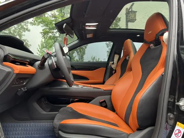 Changan Changan UNI-V 1.5T Sports version