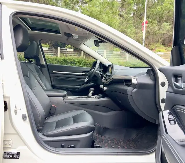 Nissan Teana 2.0 L XL Comfort Edition