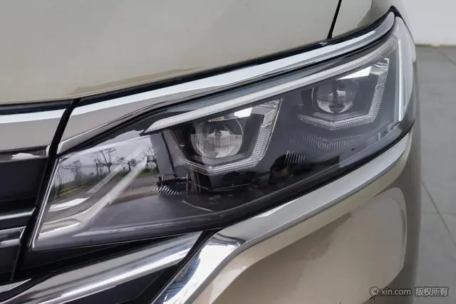 Volkswagen Weiran 380TSI Premium Edition