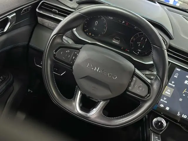 LYNK & CO Lynk 05 2.0TD two-wheel drive Halo