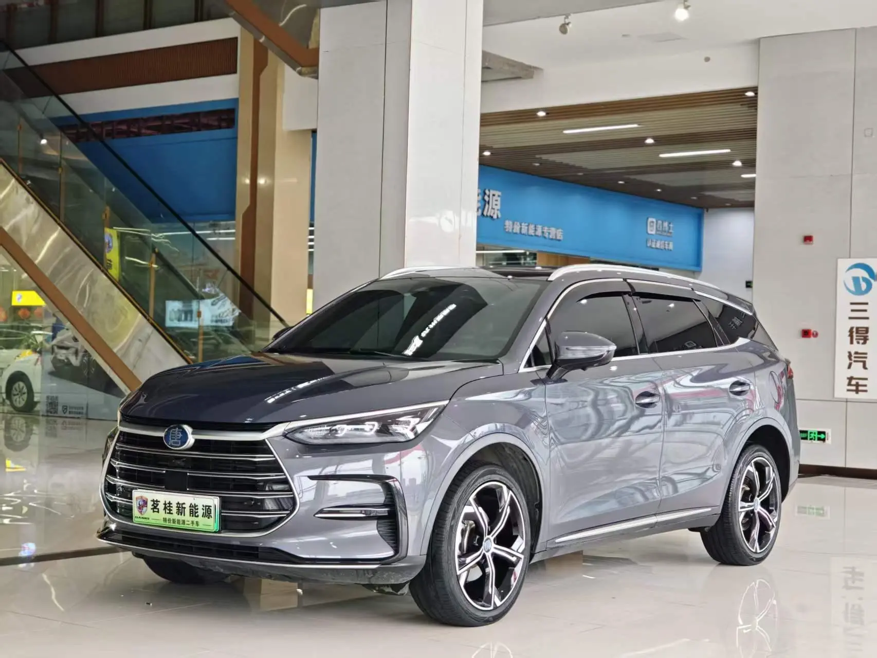 BYD Tang DM DM-i 1.5T 112KM Honor type
